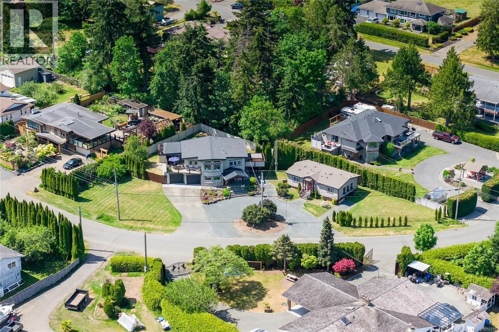 885 Glenhale Cres