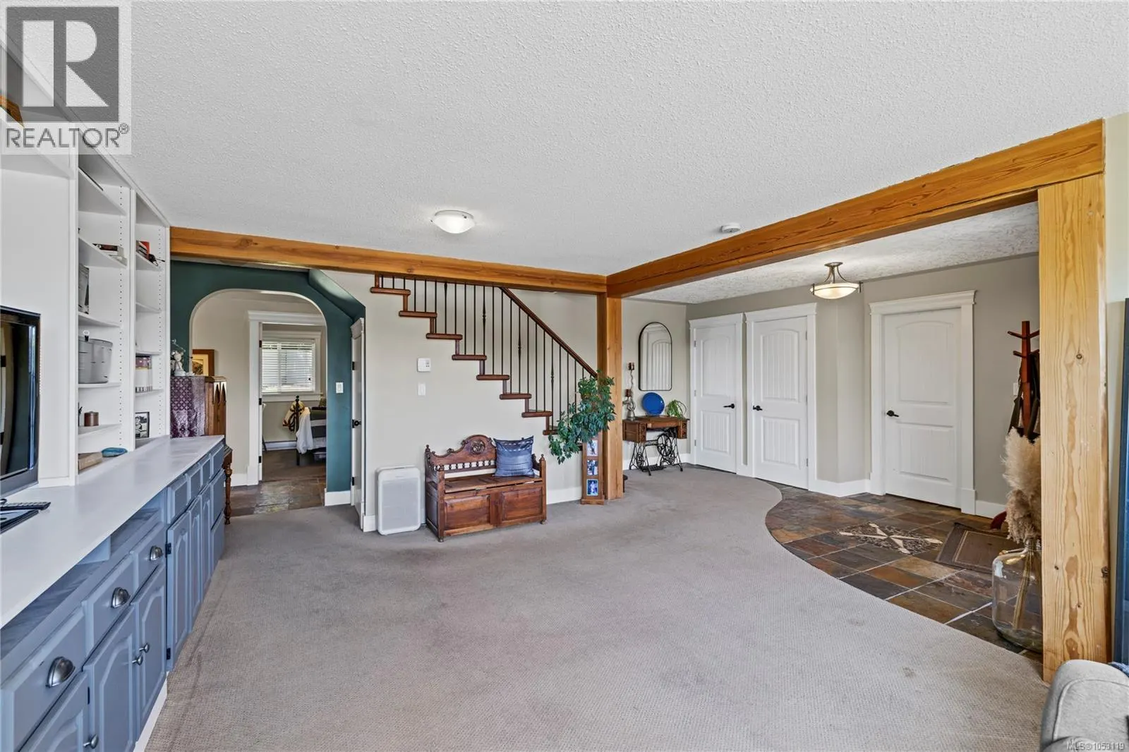 885 Glenhale Cres