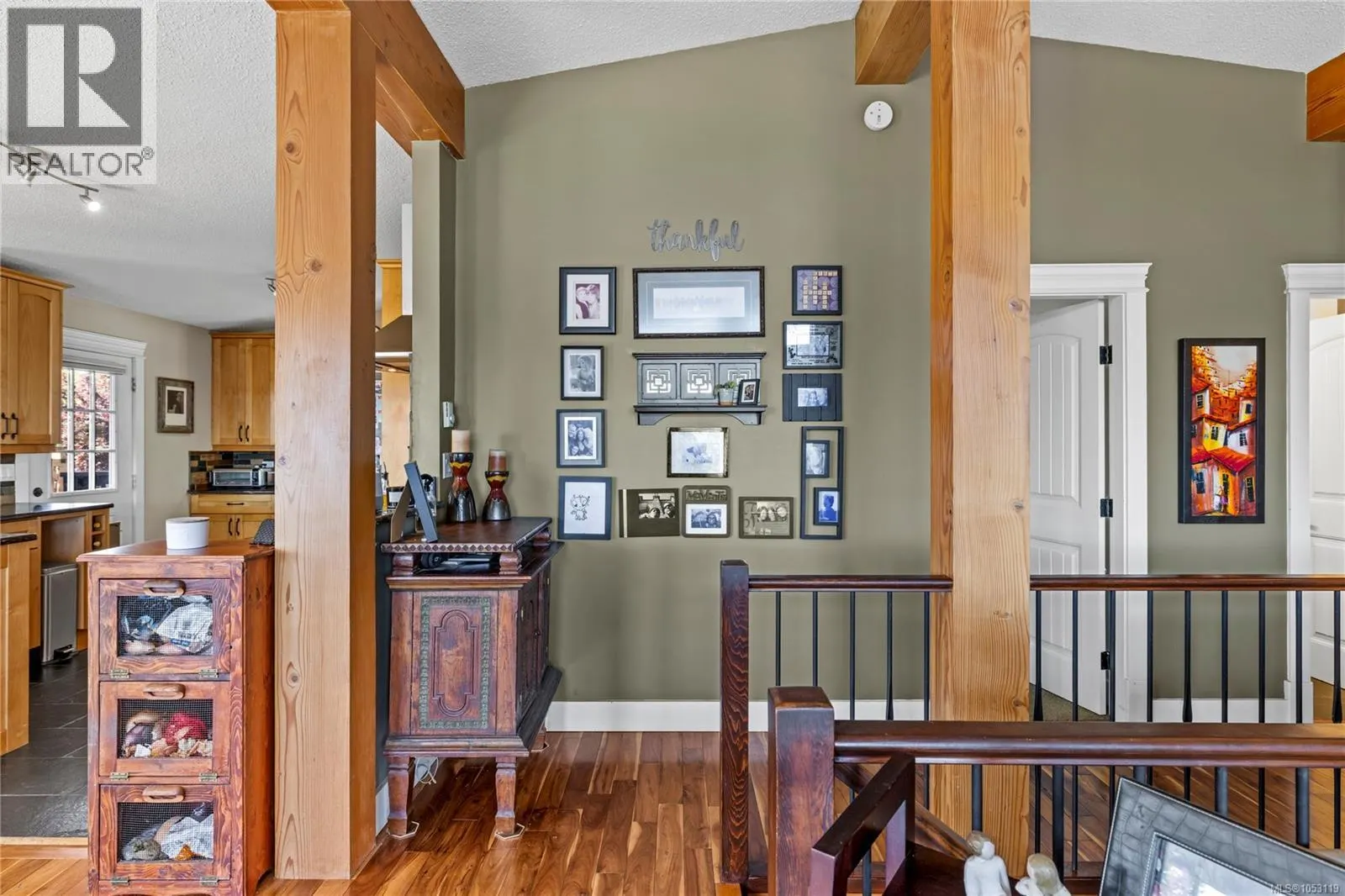 885 Glenhale Cres