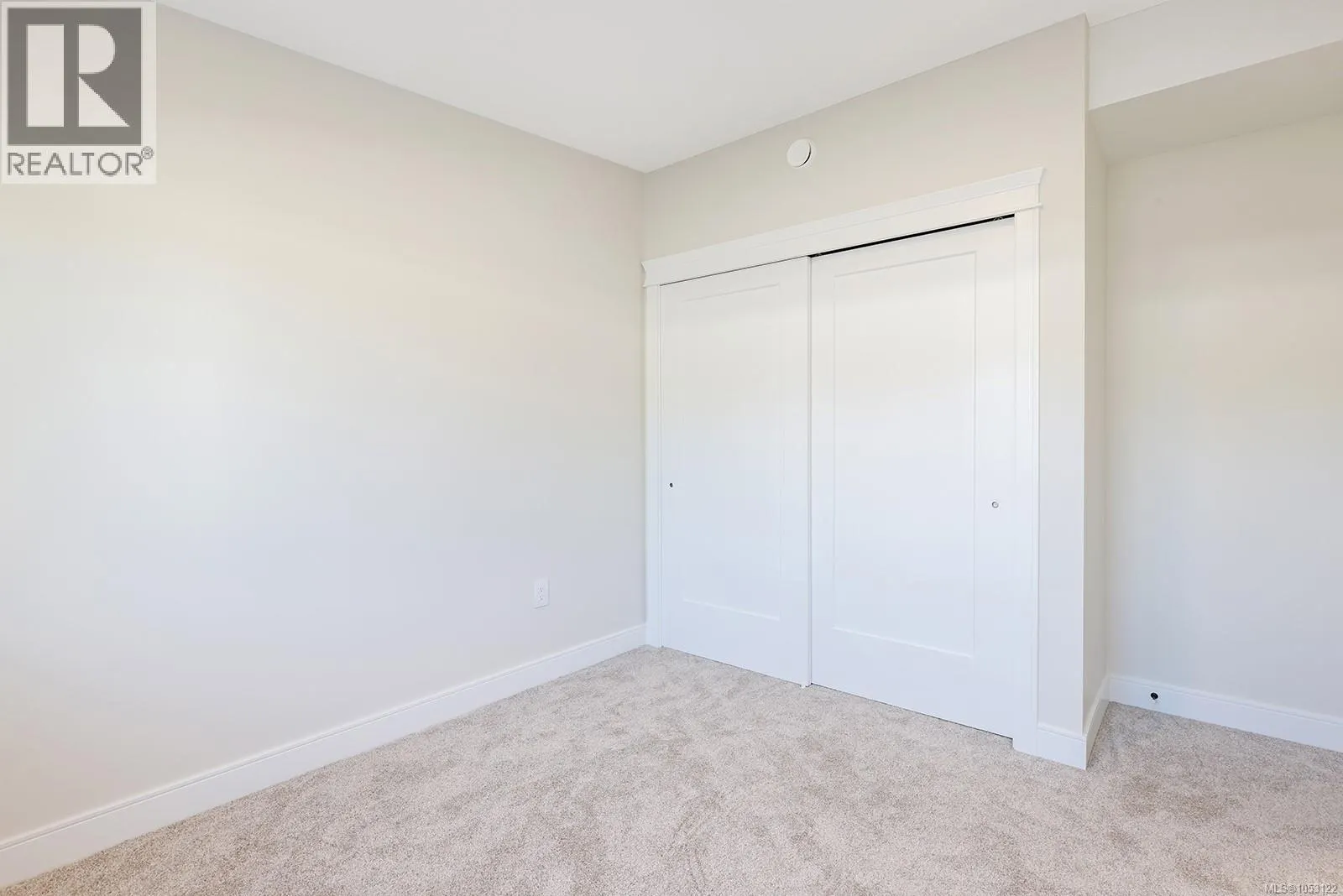 16 1240 Wilkinson Rd