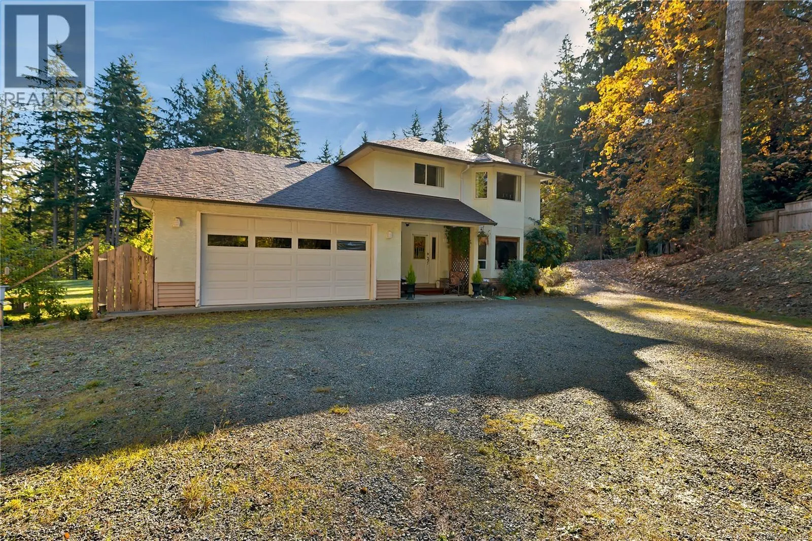 1492 Hyacinthe Bay Rd