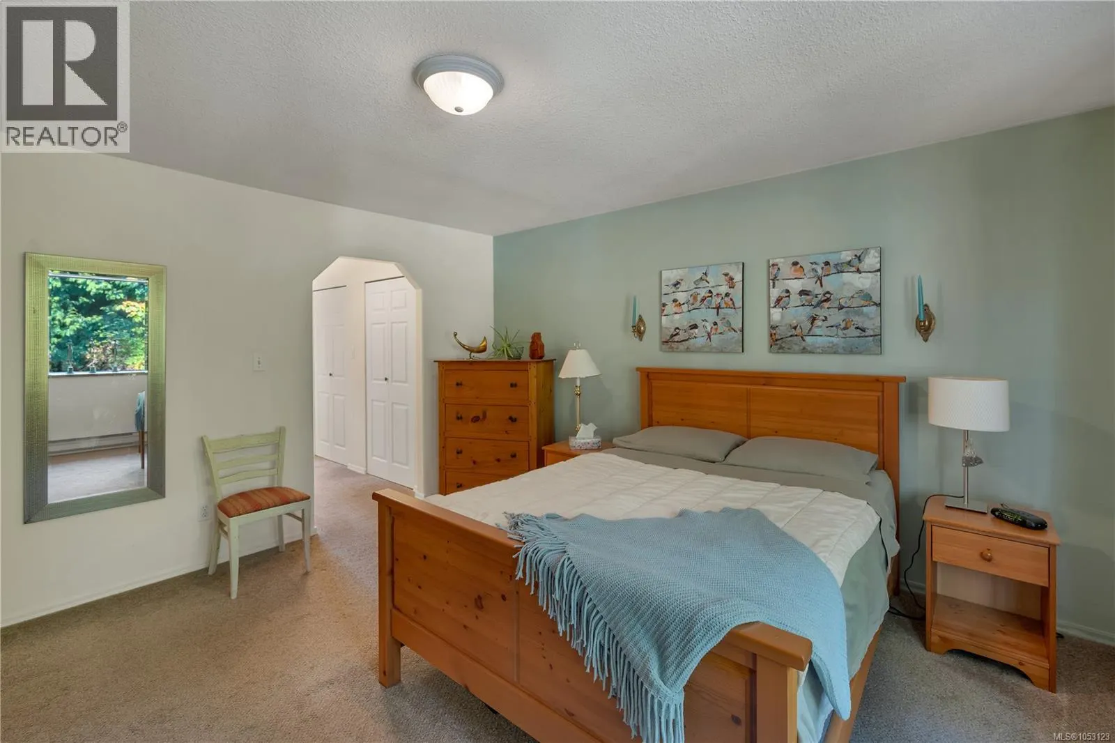 1492 Hyacinthe Bay Rd