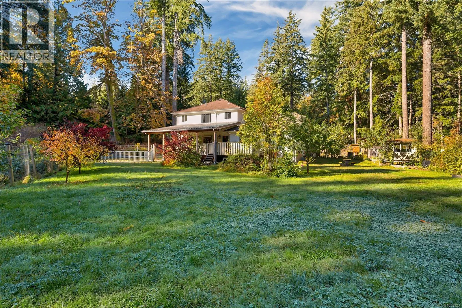 1492 Hyacinthe Bay Rd