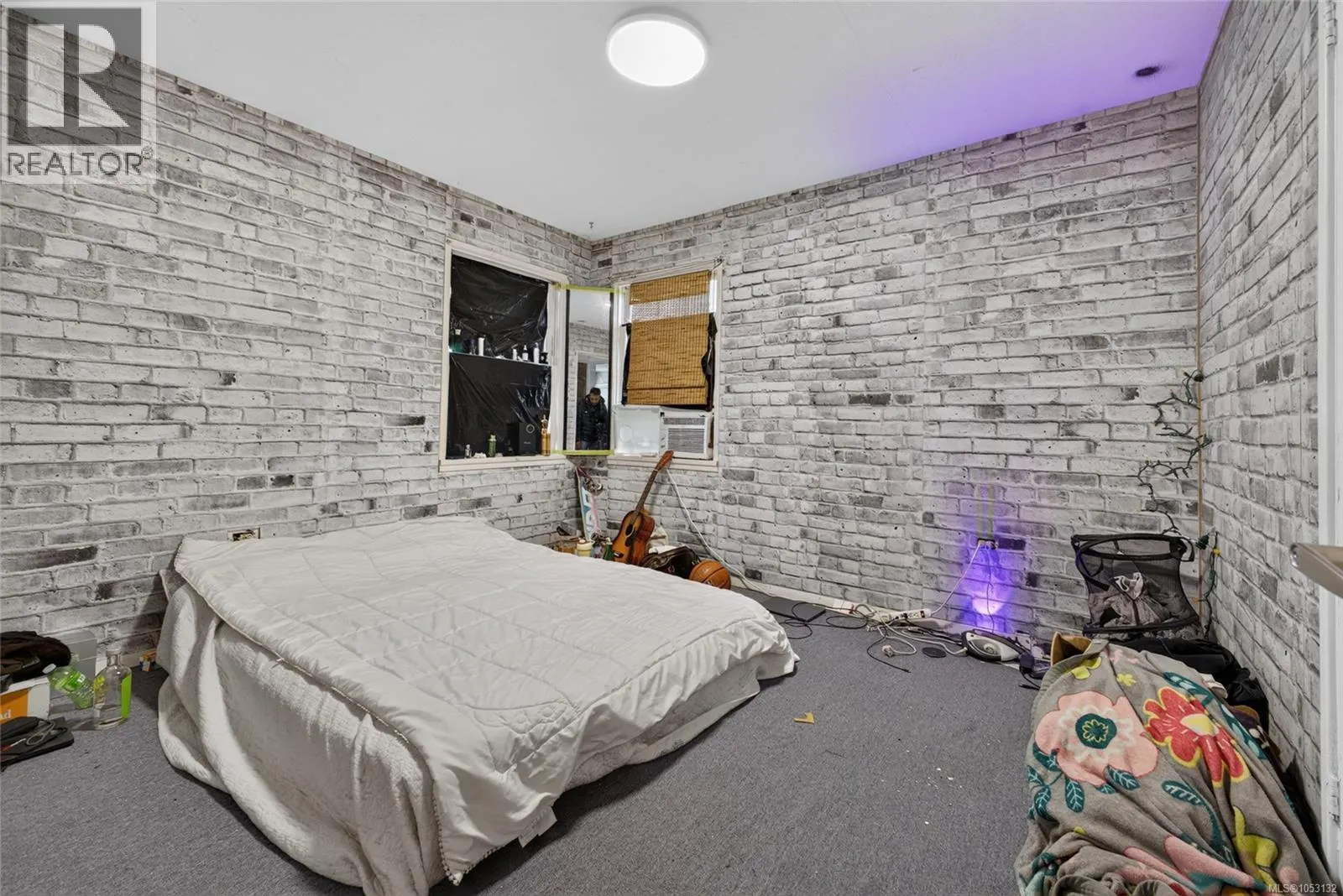 1533 Oakland Ave