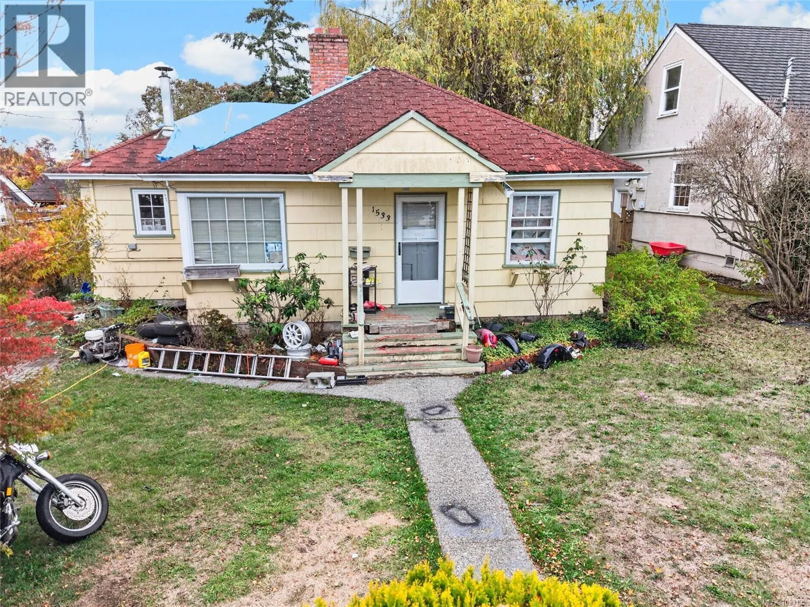 1533 Oakland Ave