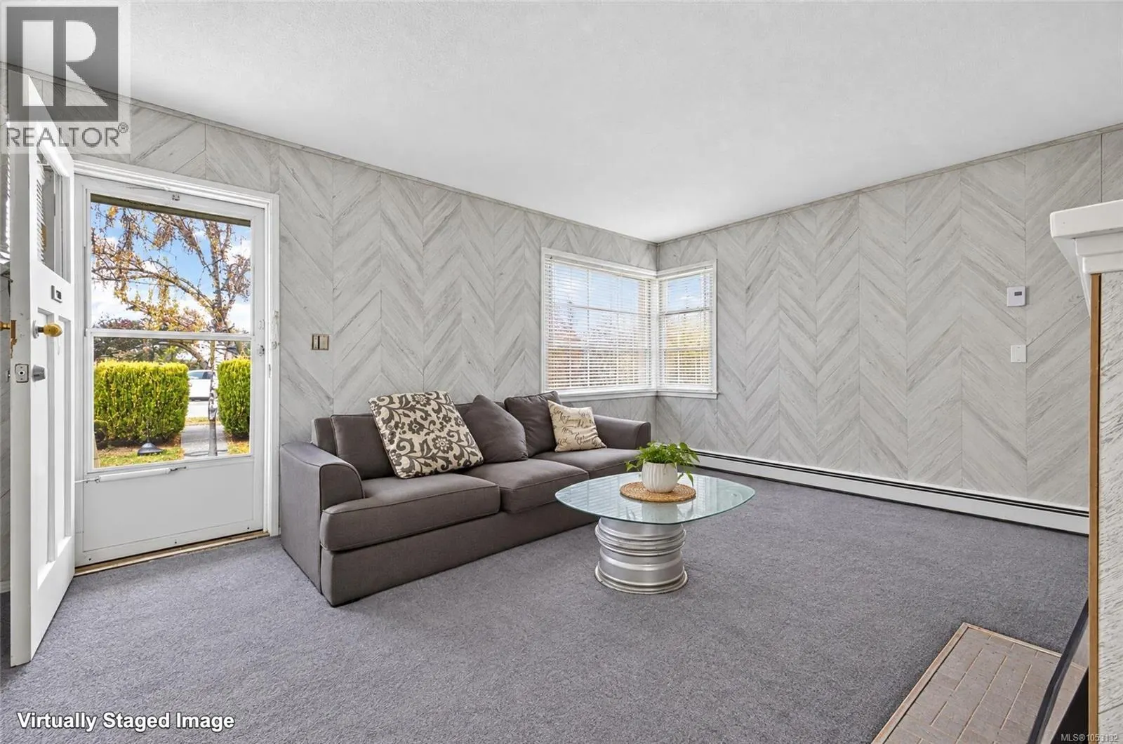 1533 Oakland Ave