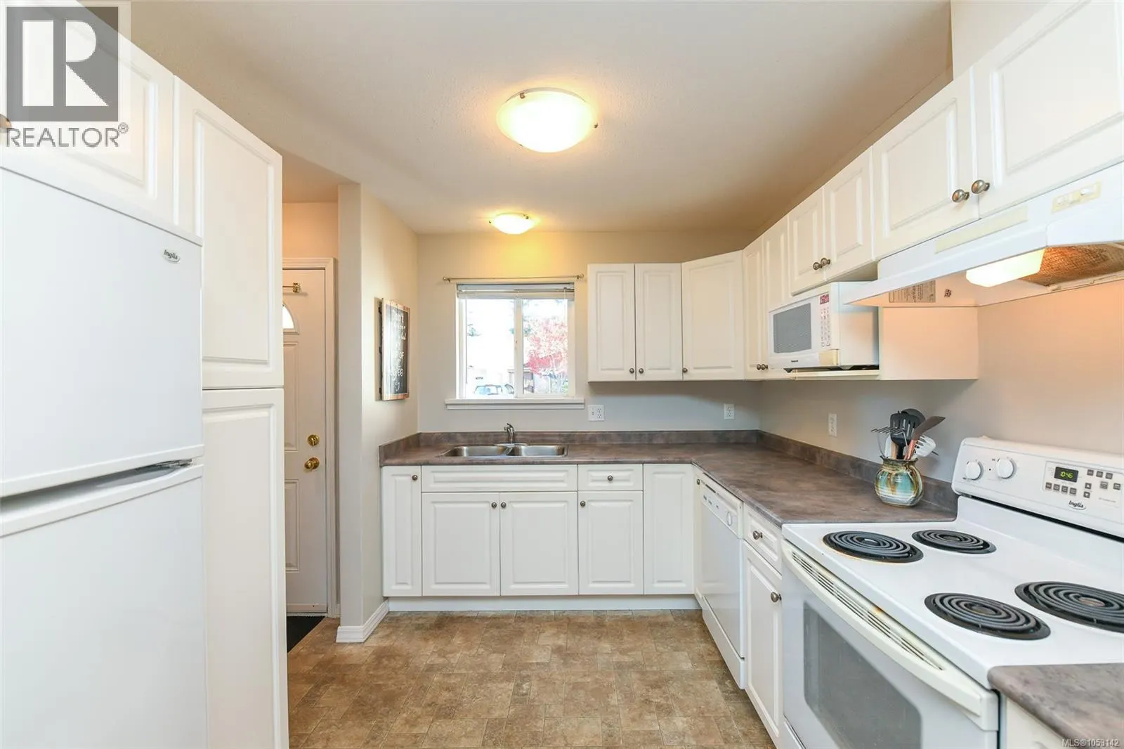 25 2197 Murrelet Dr