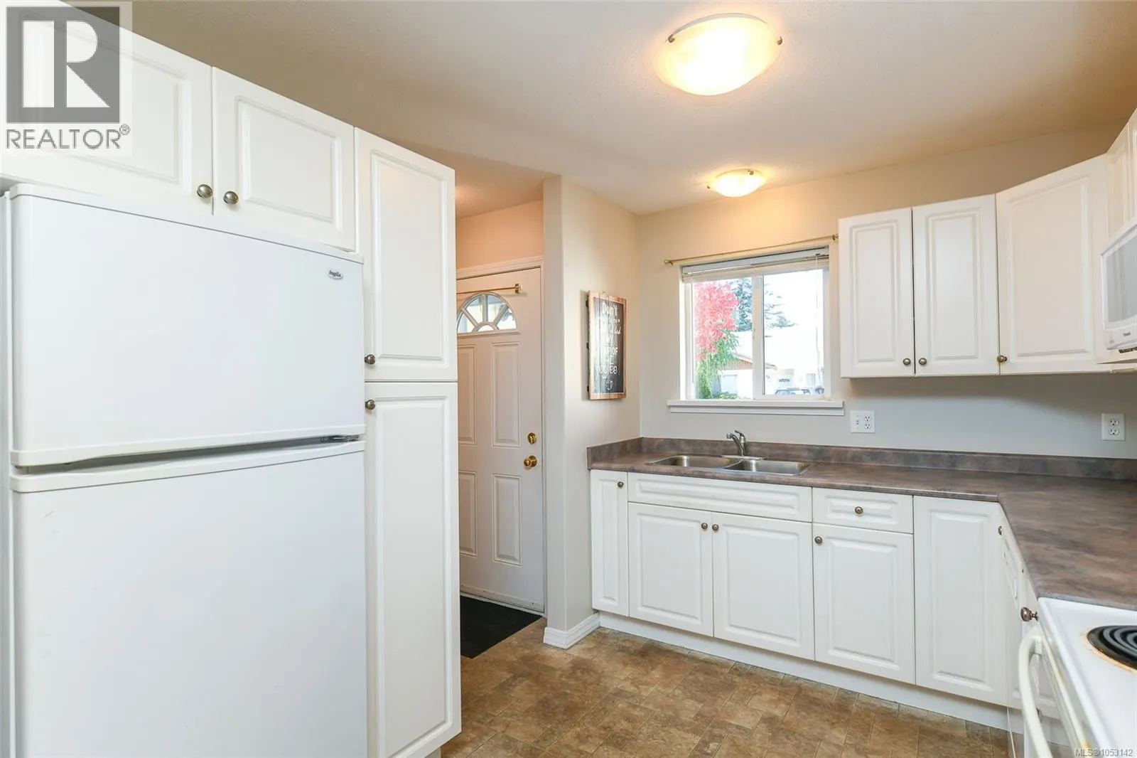 25 2197 Murrelet Dr