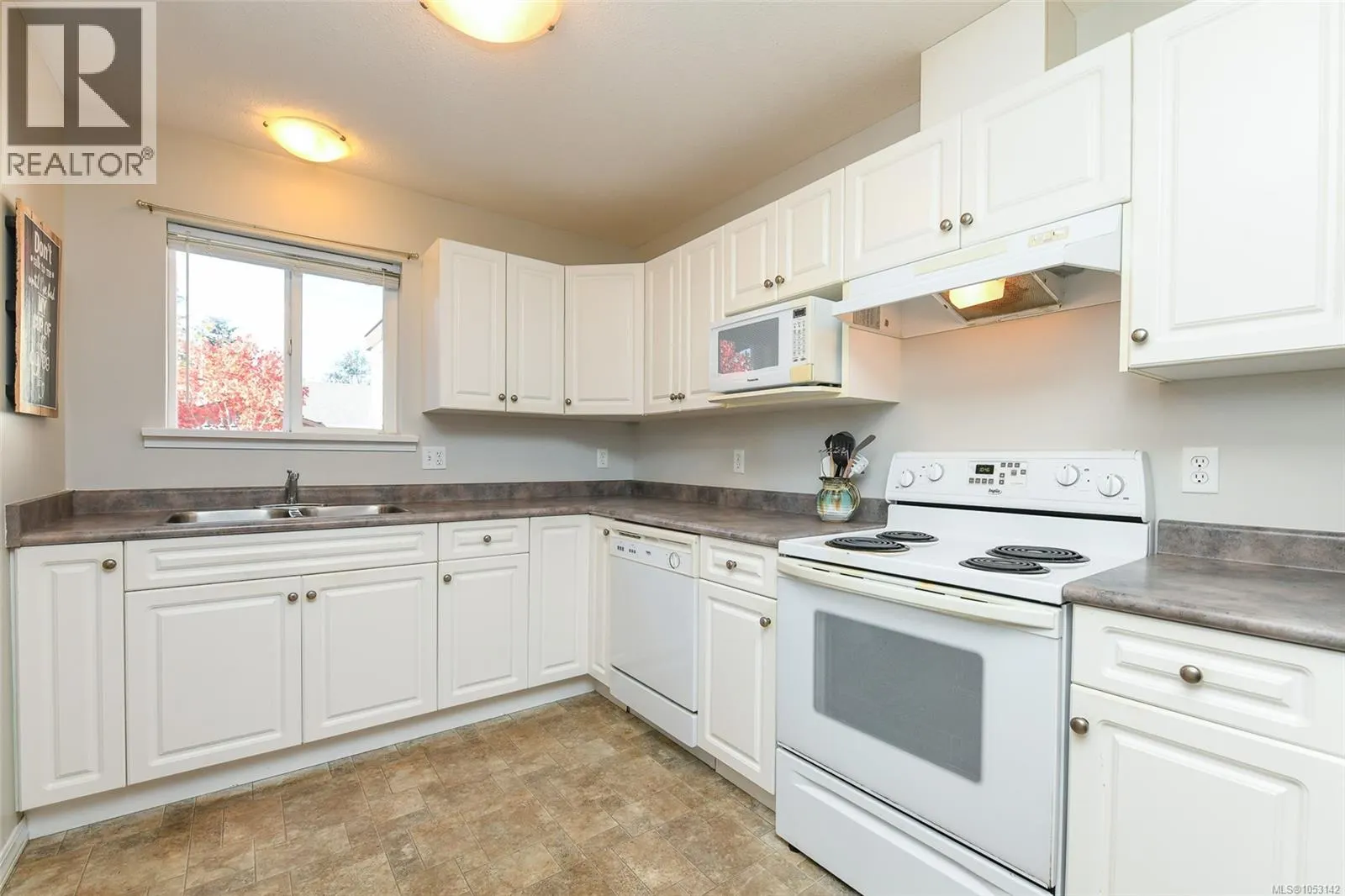 25 2197 Murrelet Dr