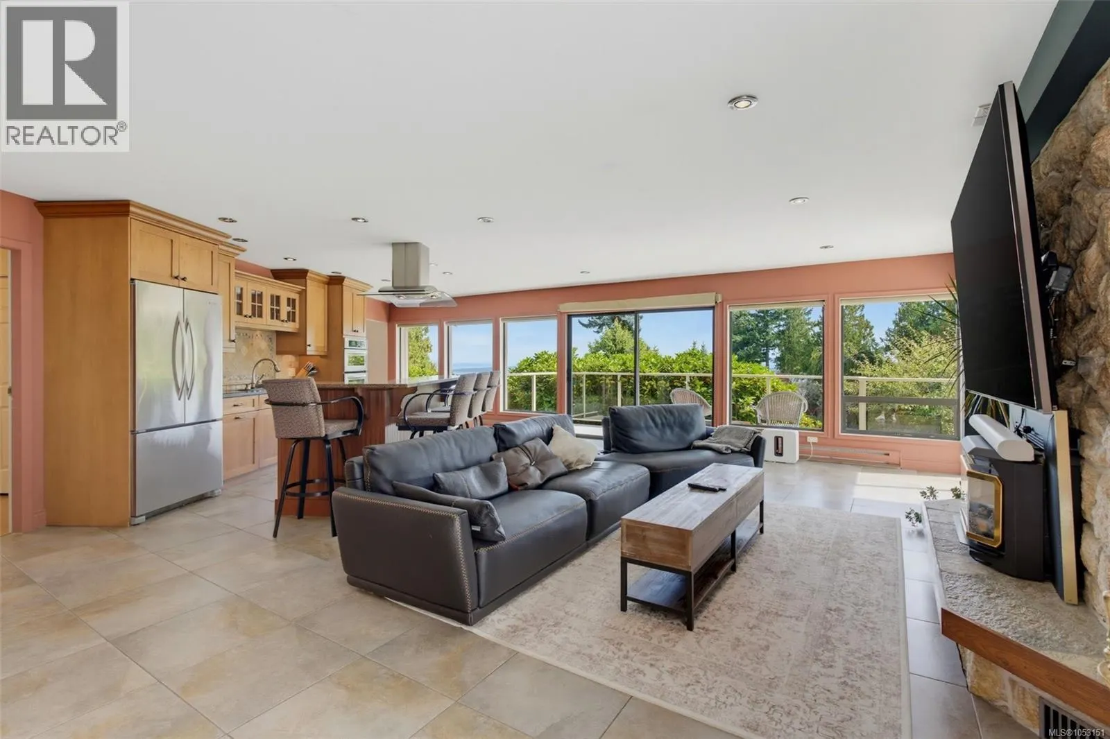 8798 Forest Park Dr