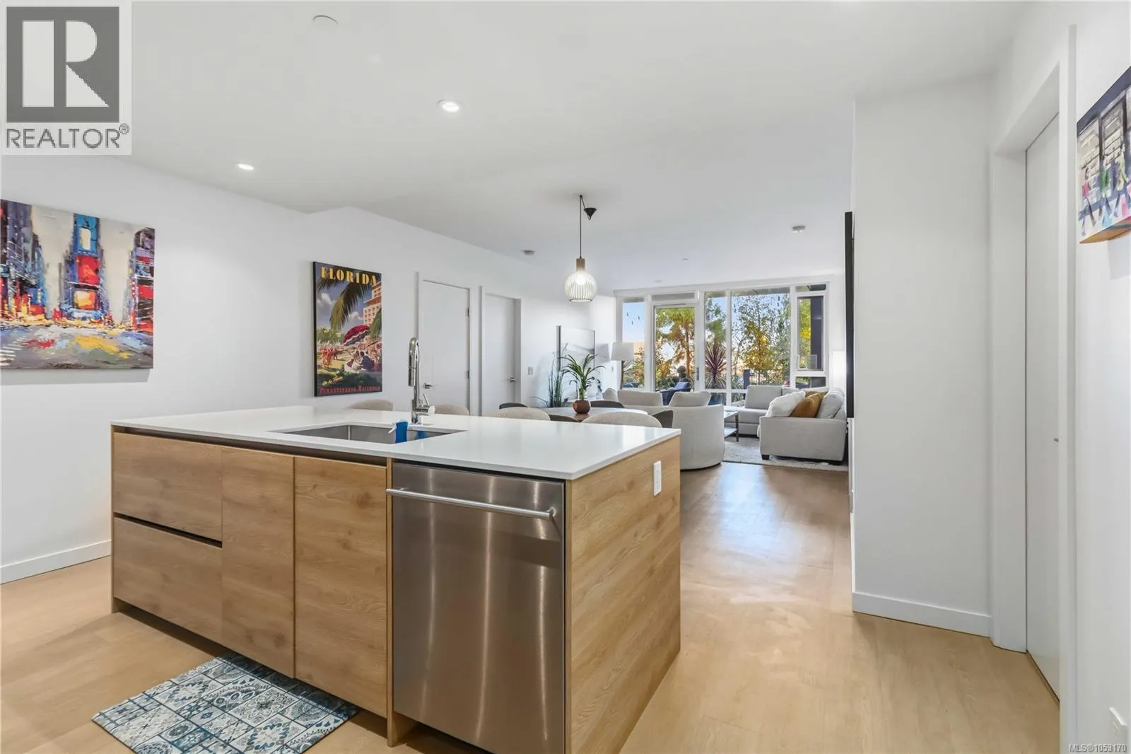 G111 369 Tyee Rd