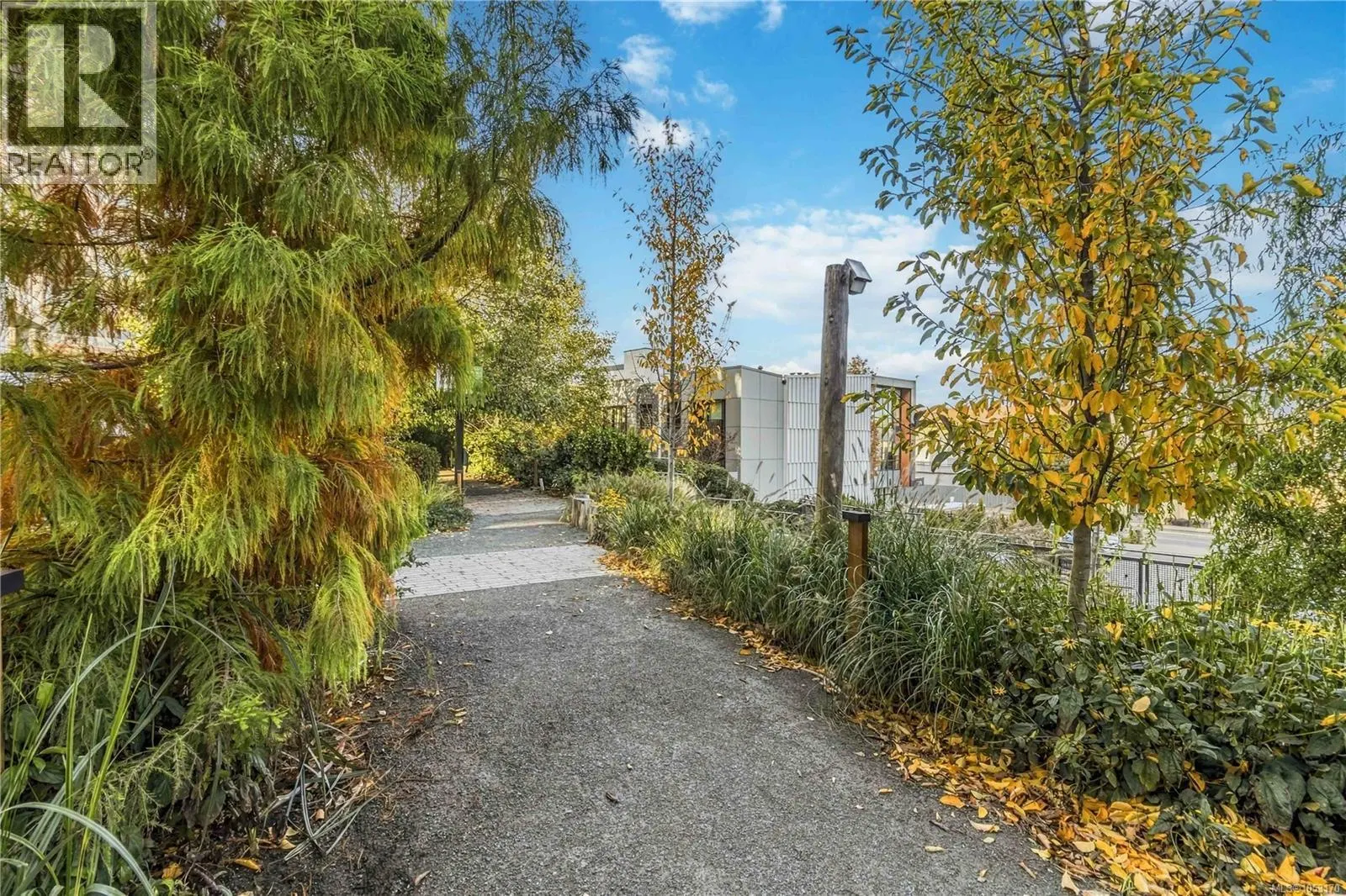 G111 369 Tyee Rd