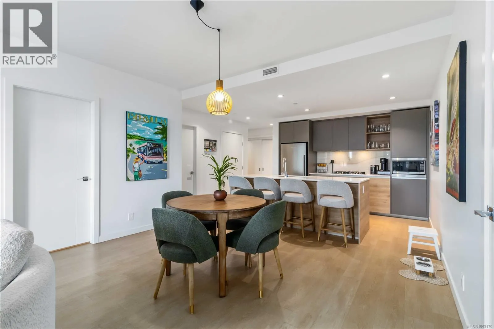 G111 369 Tyee Rd
