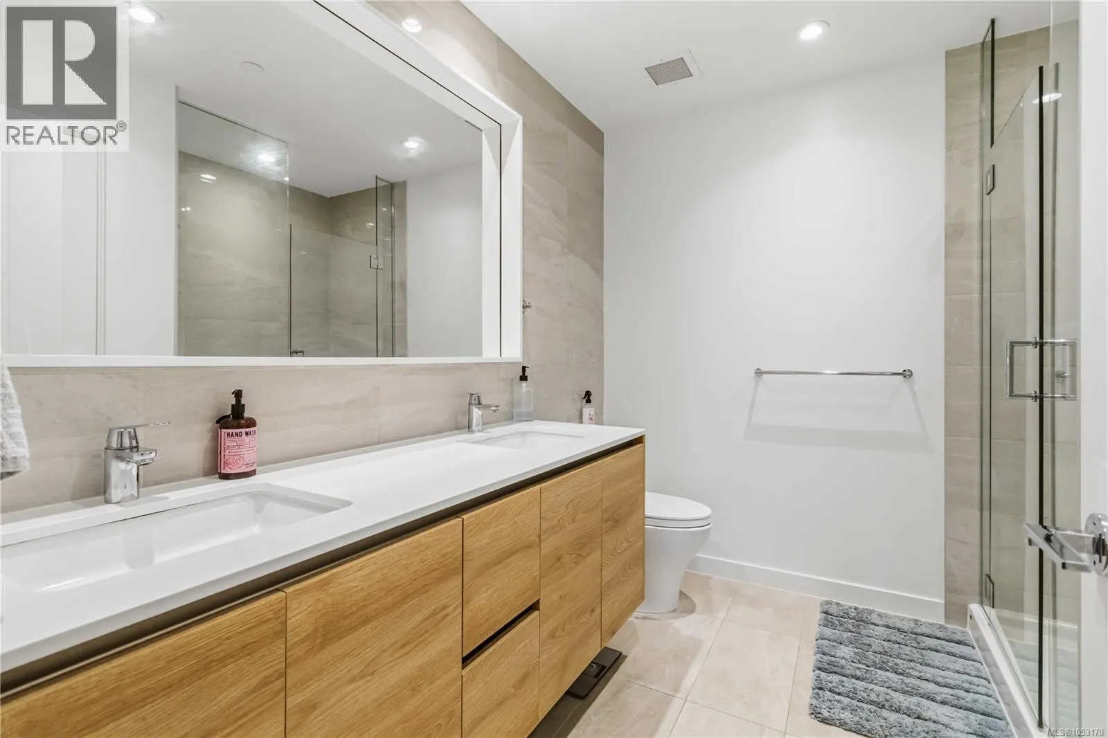G111 369 Tyee Rd