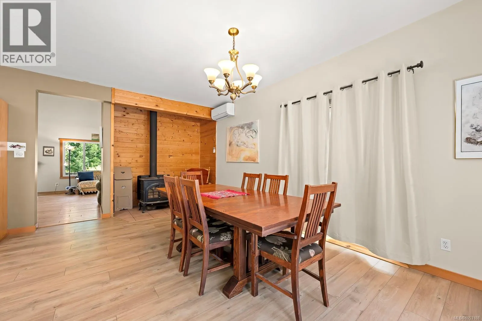 10225 Greenhill Rd