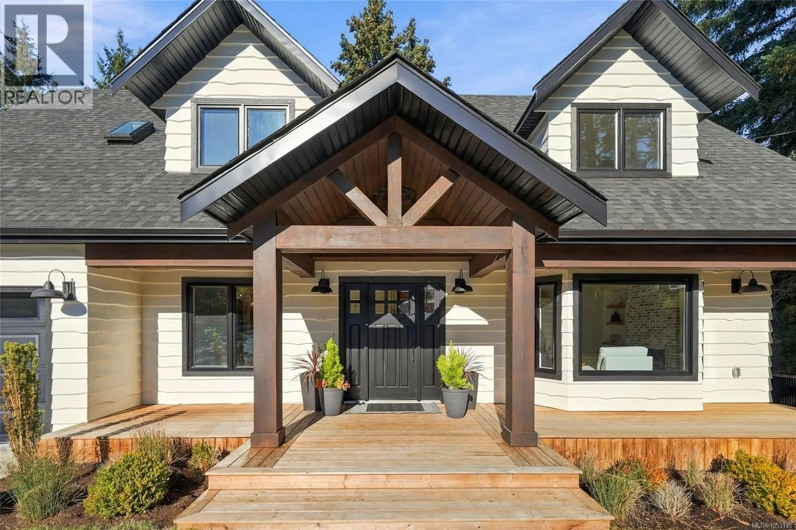 177 Sunningdale Rd E