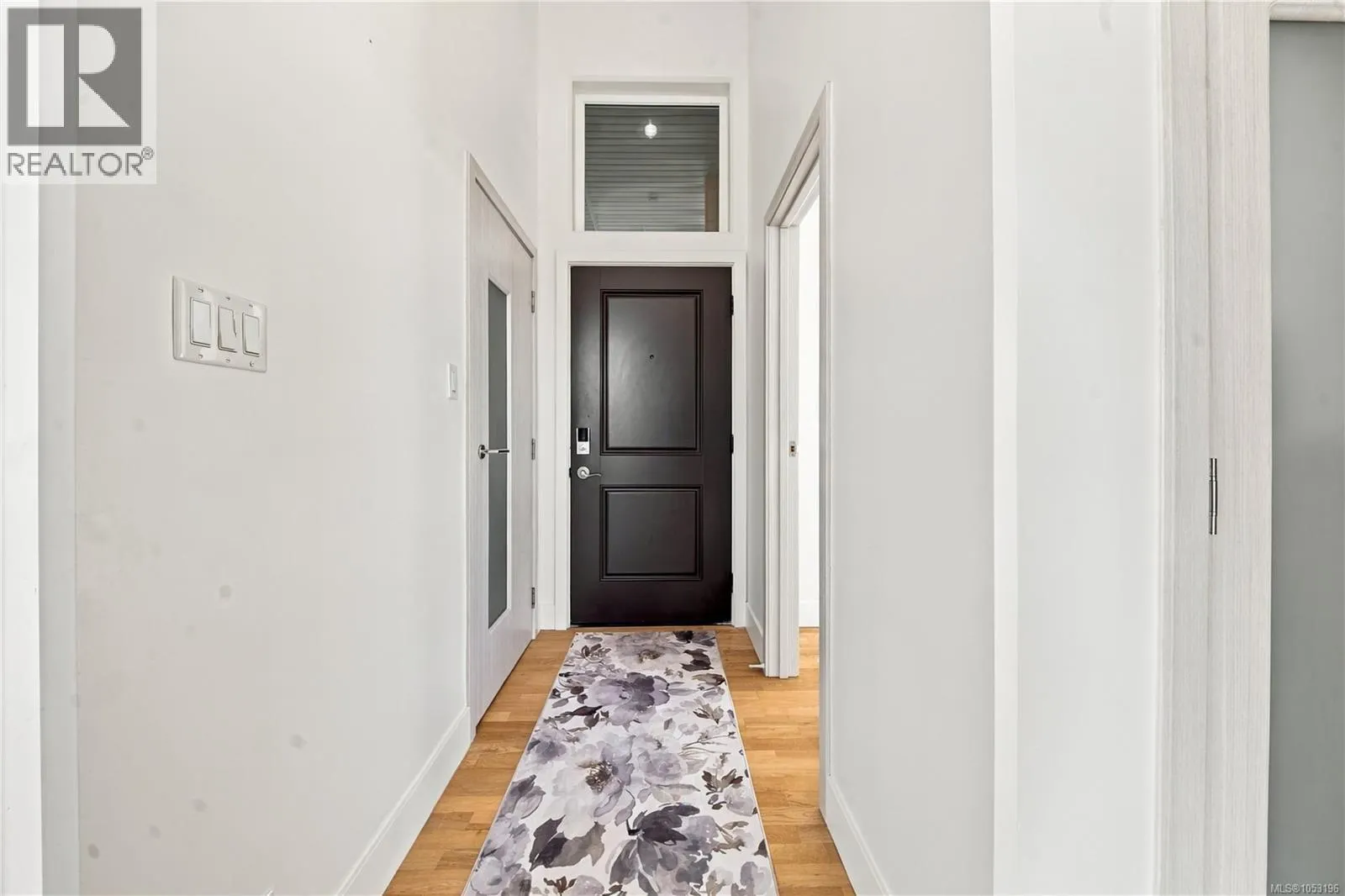 PH1 10 Chapel St