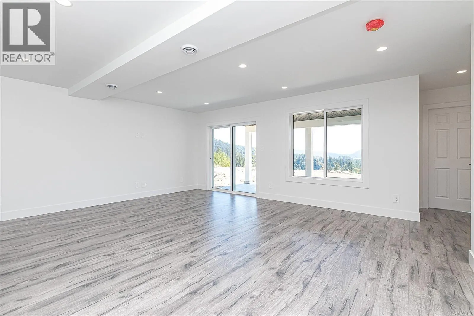 2605 Nickson Way