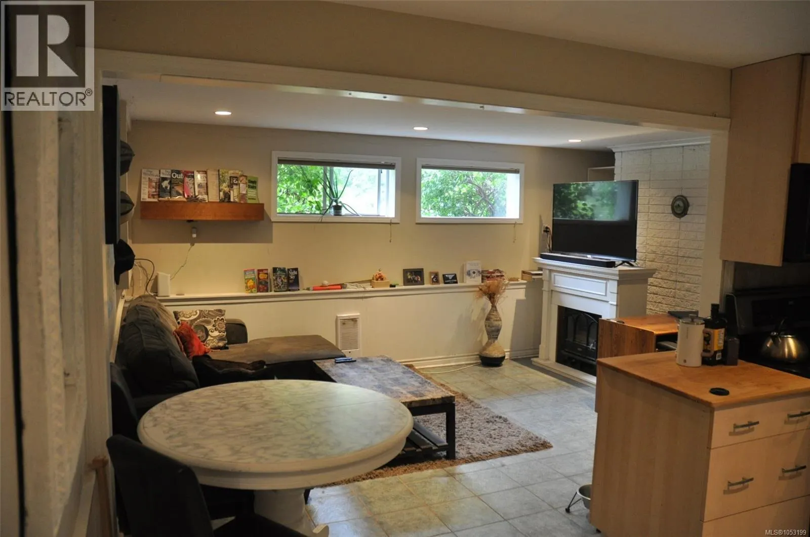 4719 West Saanich Rd