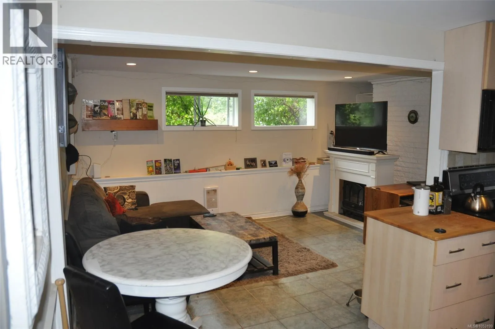 4719 West Saanich Rd