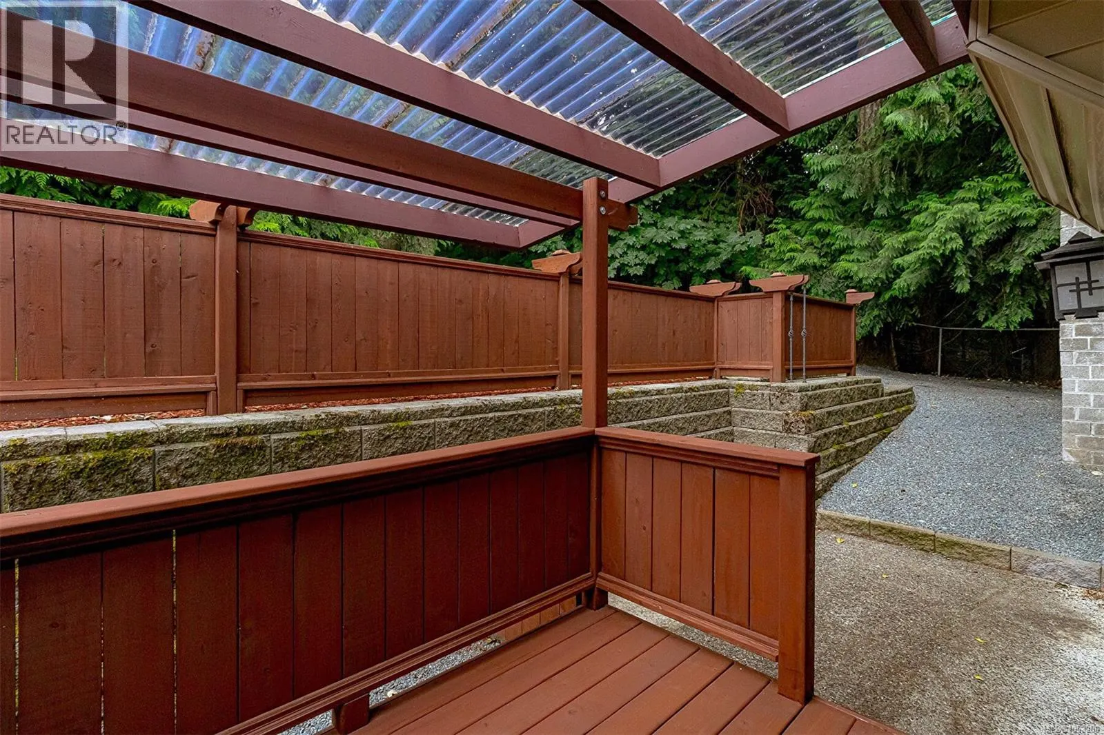 899 Cecil Blogg Dr