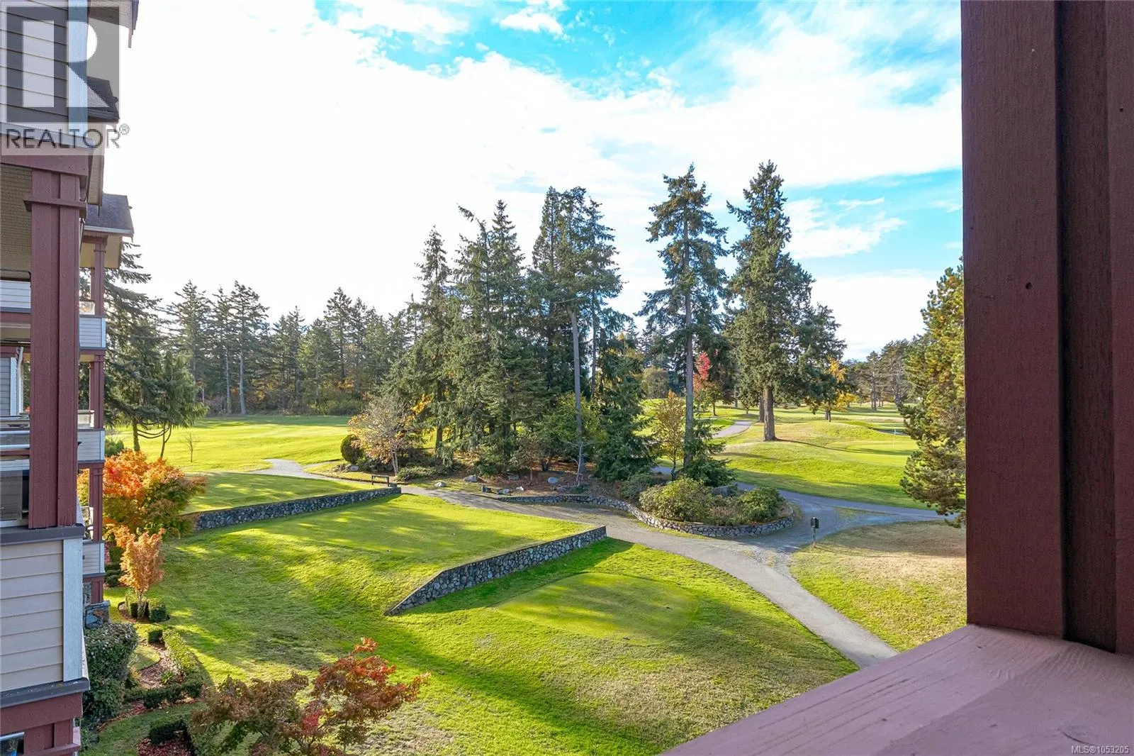 305E 1115 Craigflower Rd