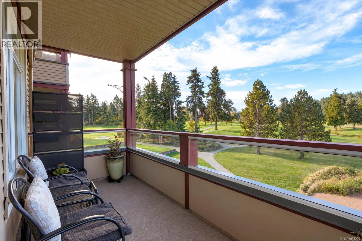 305E 1115 Craigflower Rd