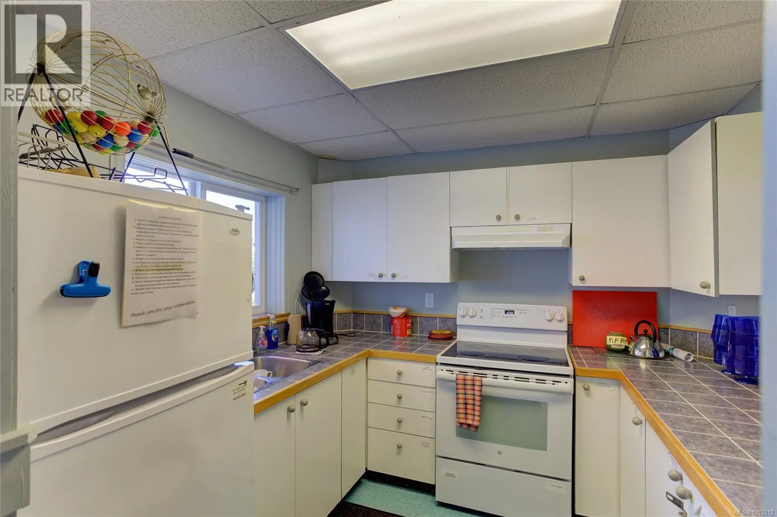 71 10980 Westdowne Rd