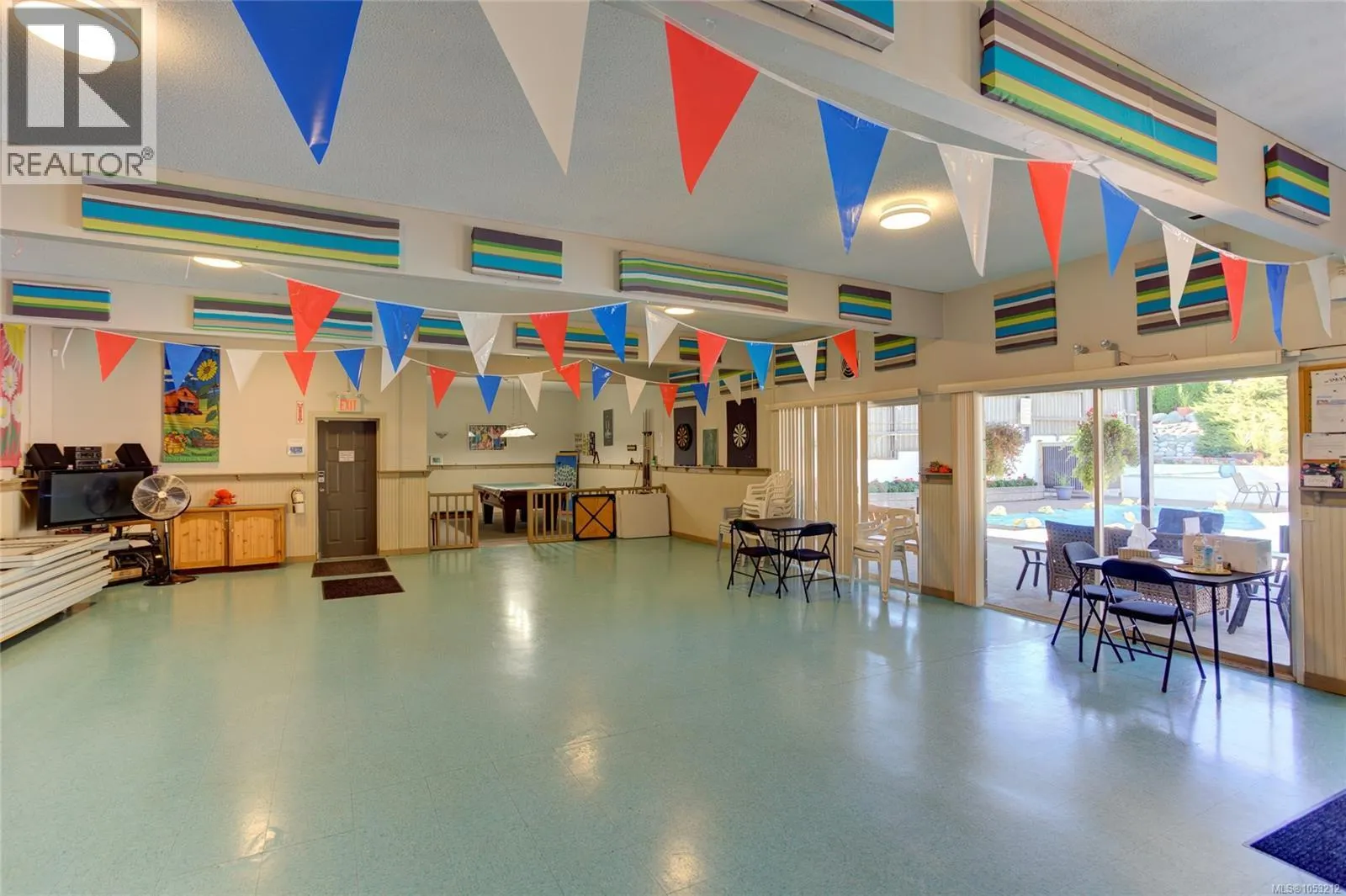 71 10980 Westdowne Rd