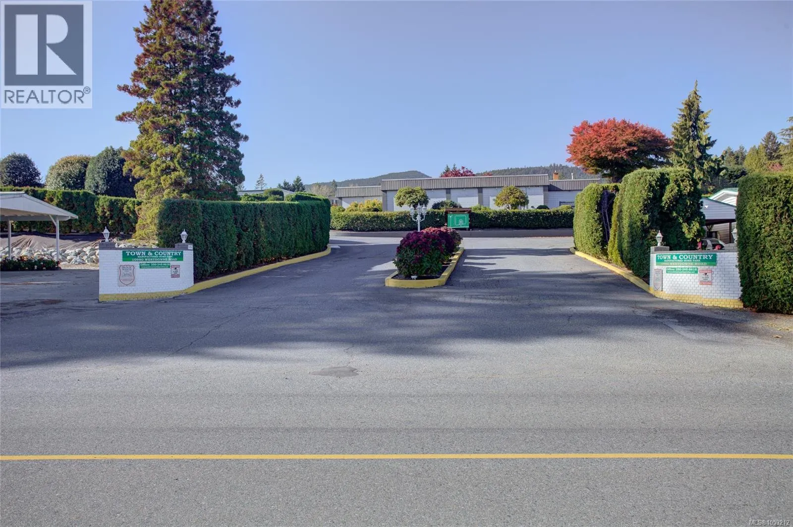 71 10980 Westdowne Rd