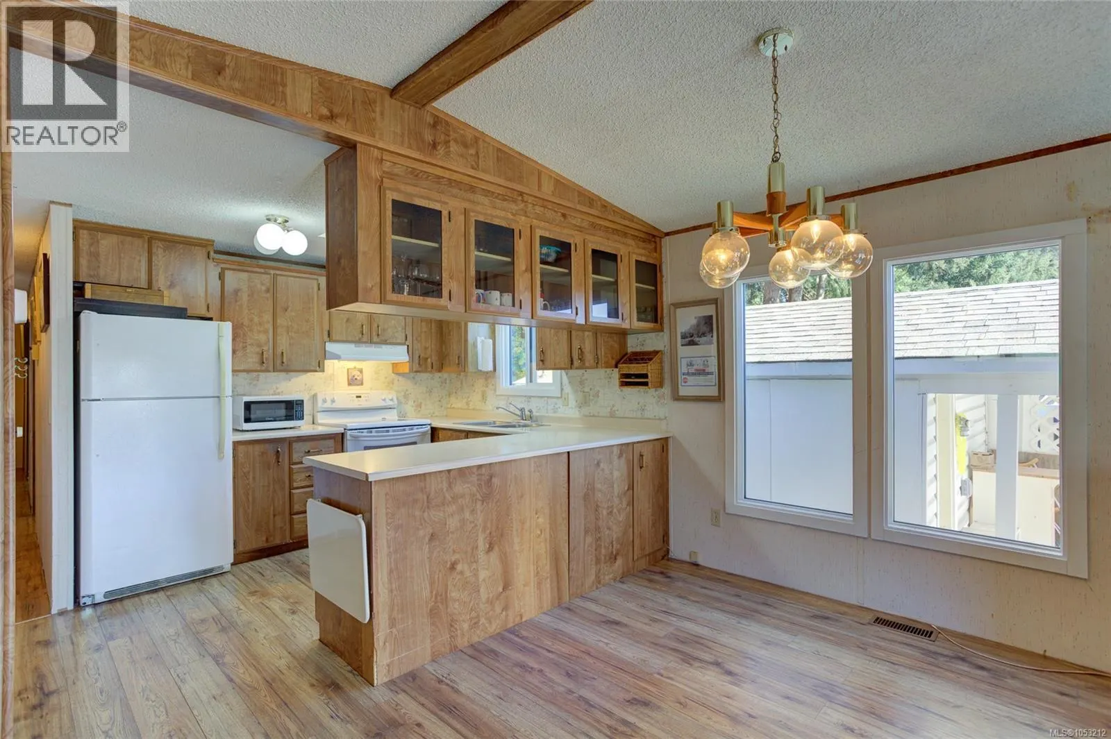 71 10980 Westdowne Rd
