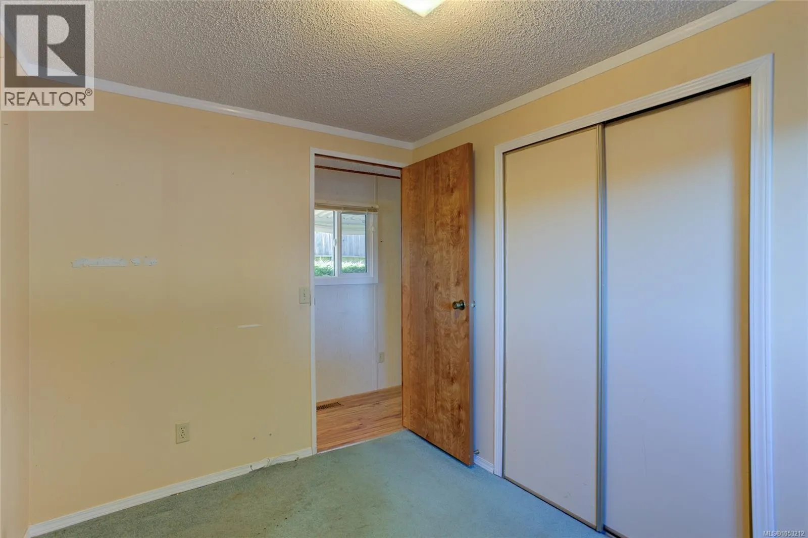 71 10980 Westdowne Rd