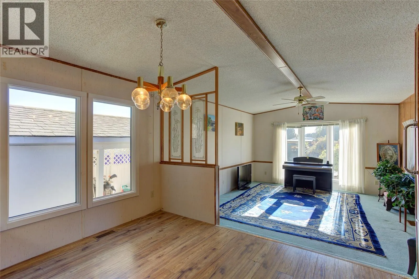 71 10980 Westdowne Rd