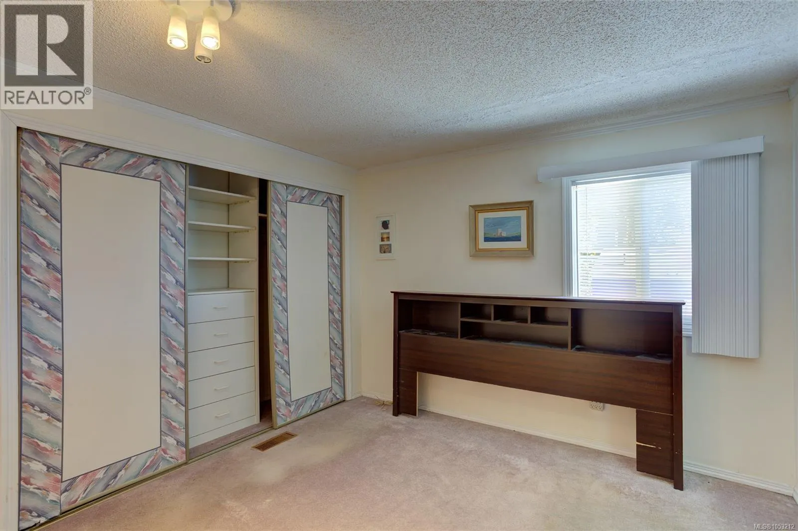 71 10980 Westdowne Rd