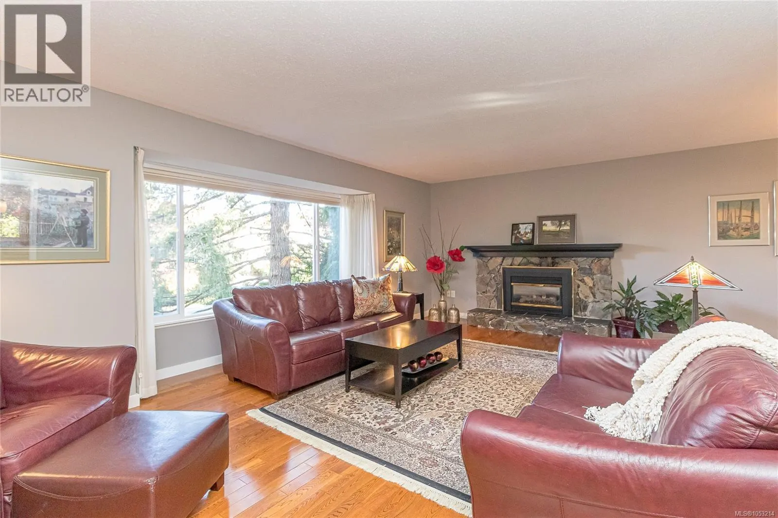 1025 Waverly Terr