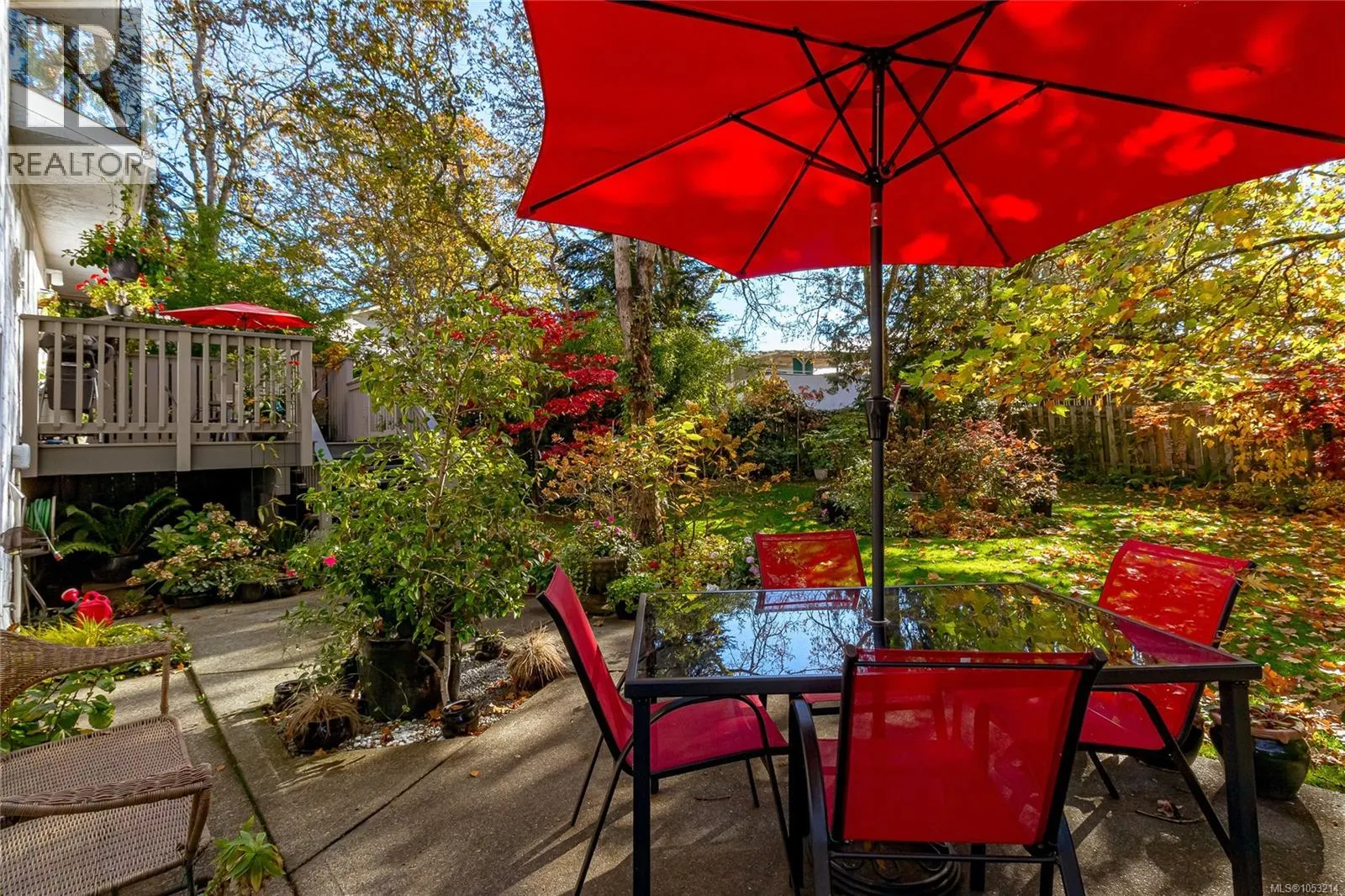 1025 Waverly Terr