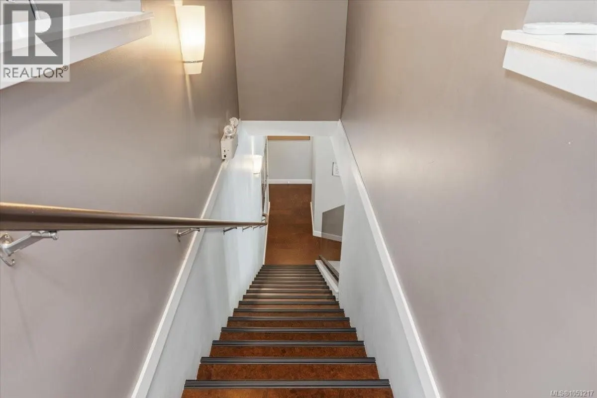 5271 Rutherford Rd