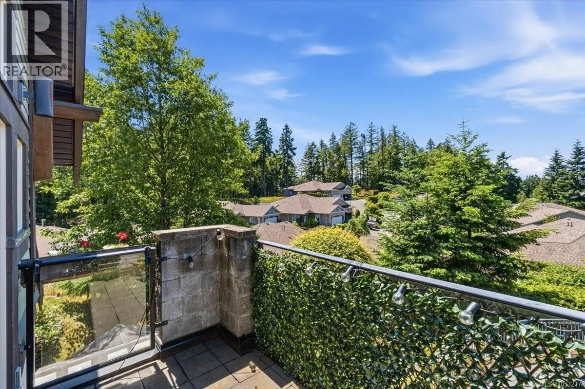 5271 Rutherford Rd