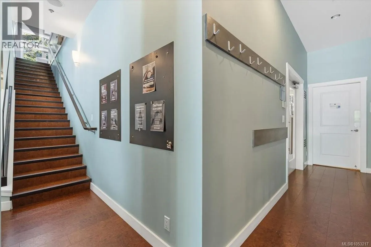 5271 Rutherford Rd