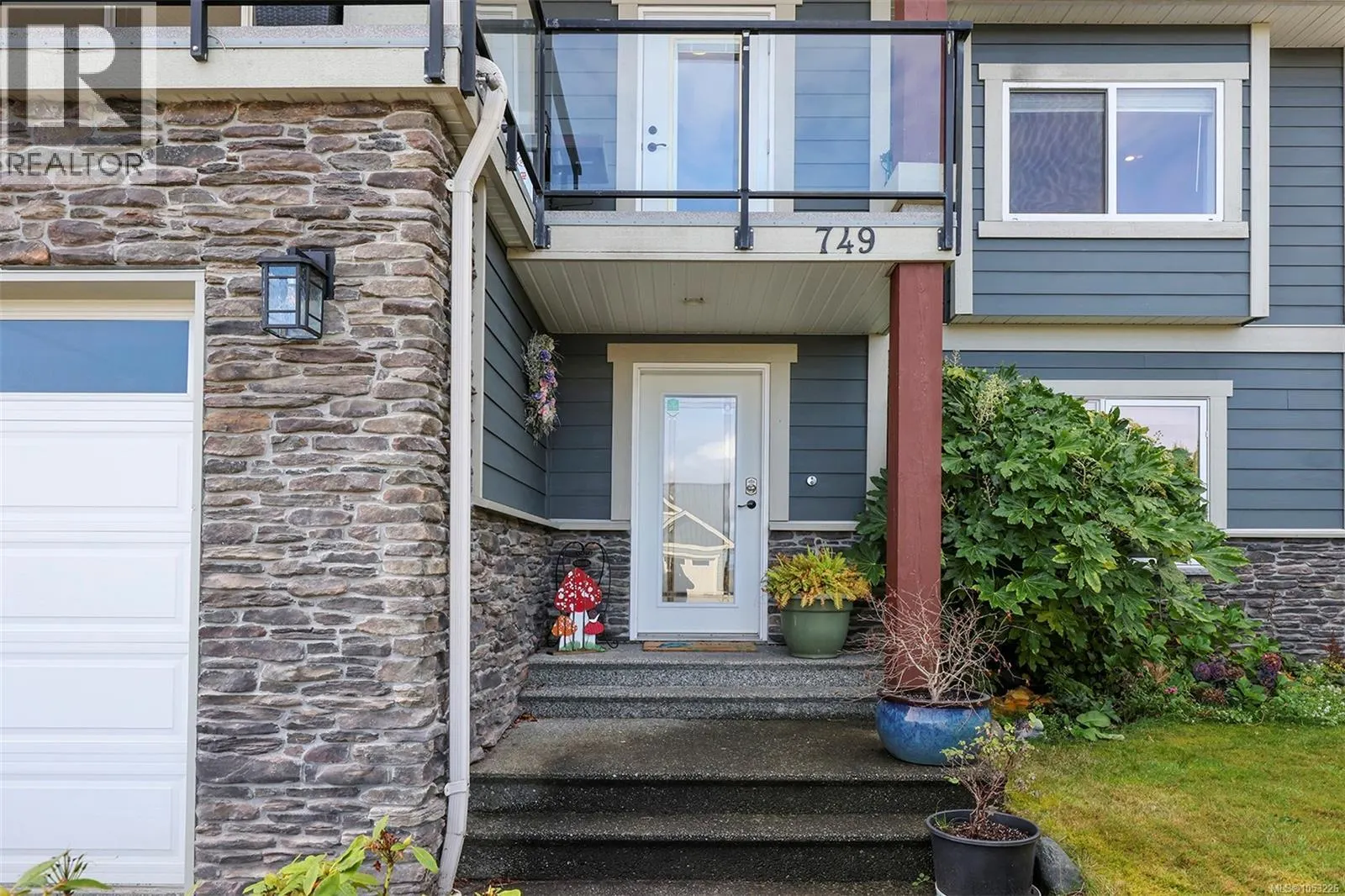 749 Timberline Dr