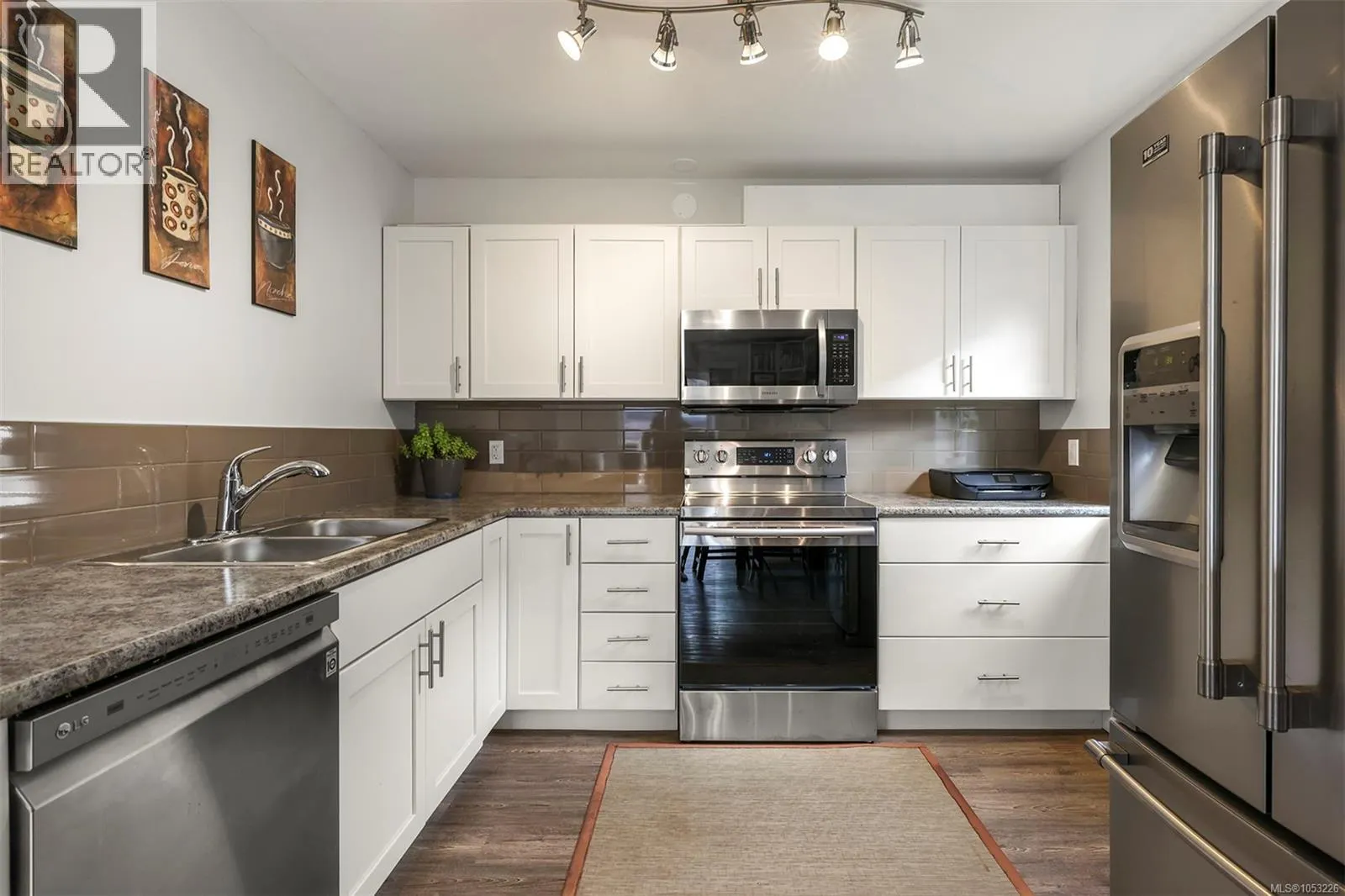 749 Timberline Dr