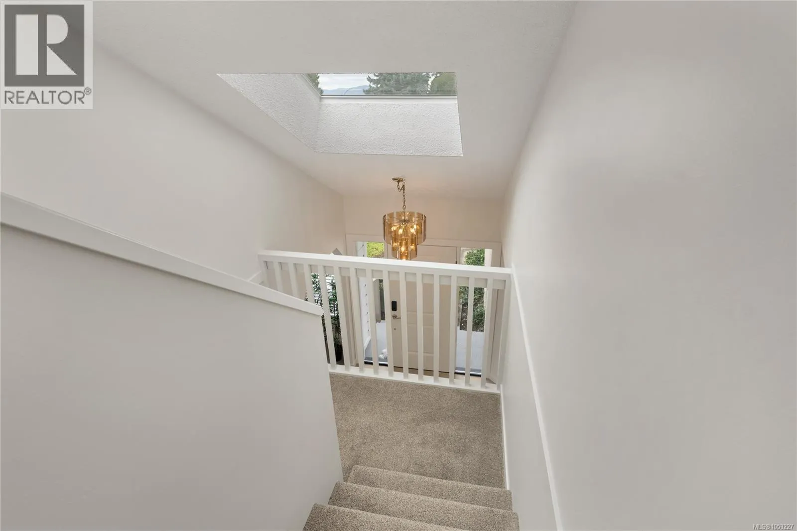 601 Belle View Pl