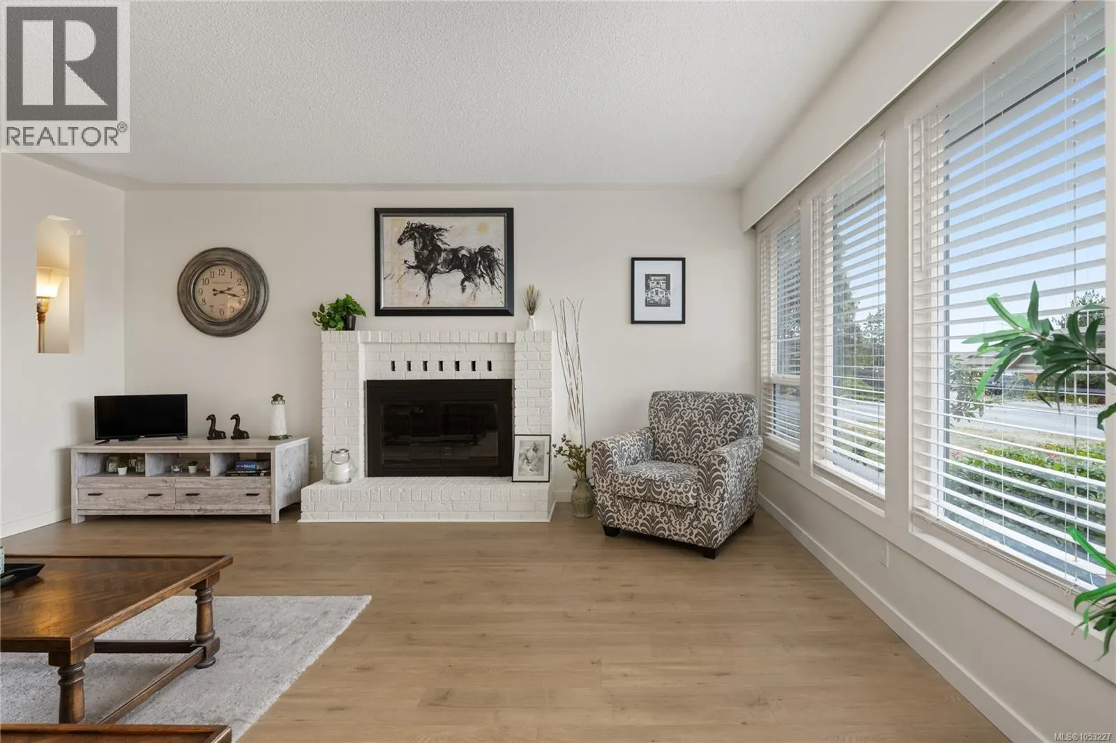 601 Belle View Pl