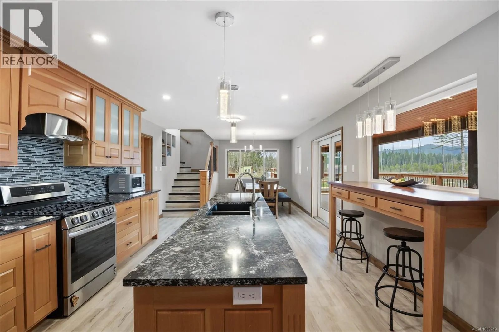 2030 Spike Rd