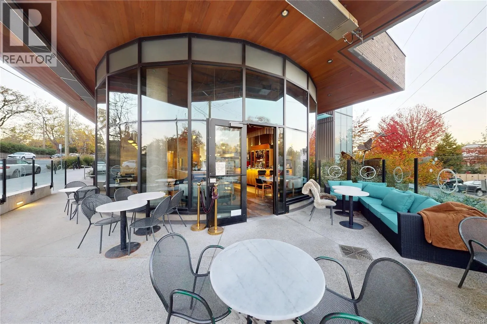 2296 Cadboro Bay Rd