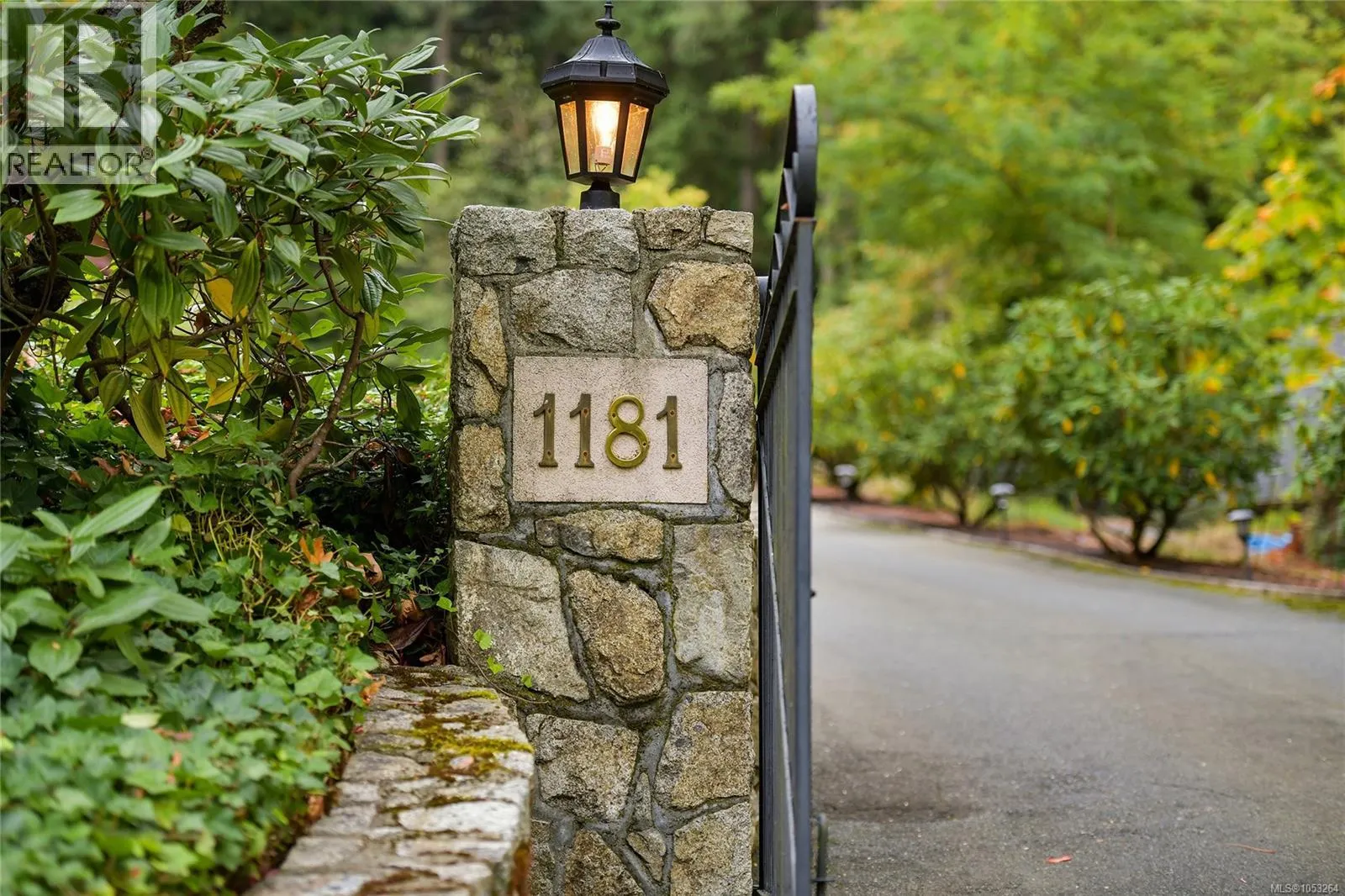 1181 Garden Gate Dr