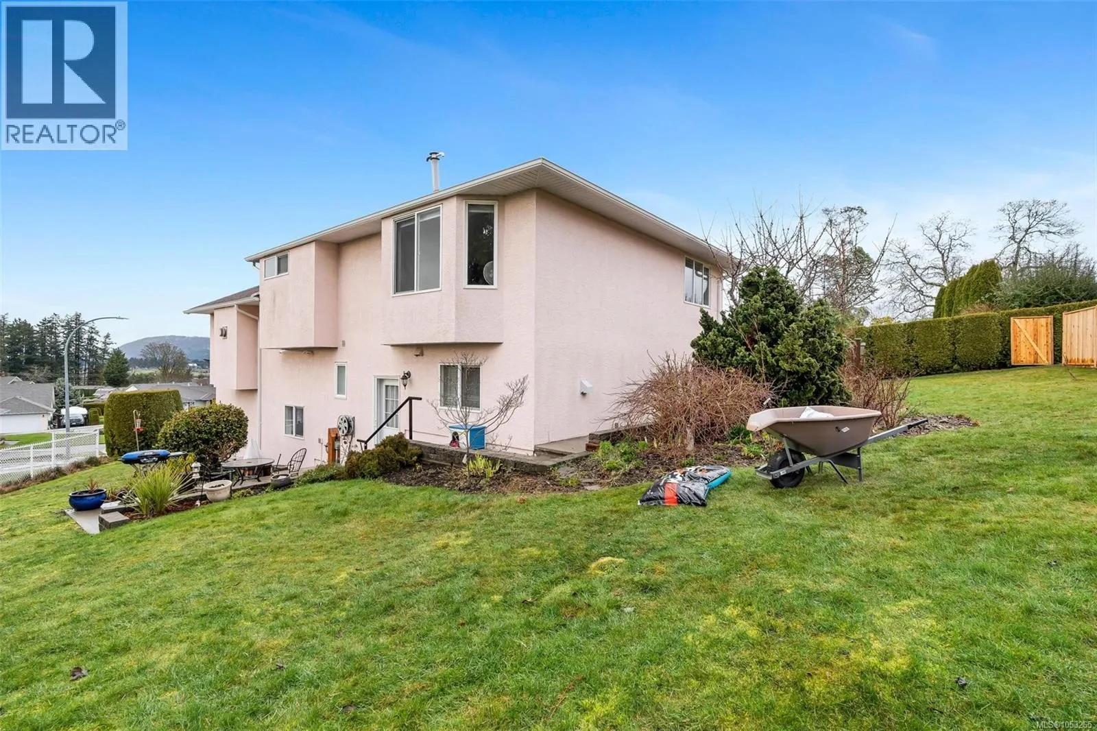 6111 Denali Dr
