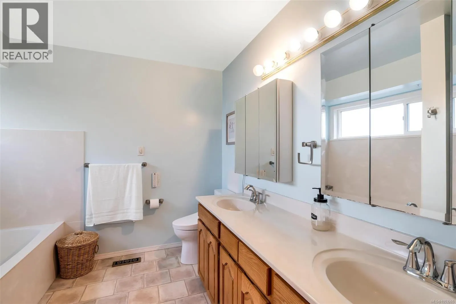 6111 Denali Dr