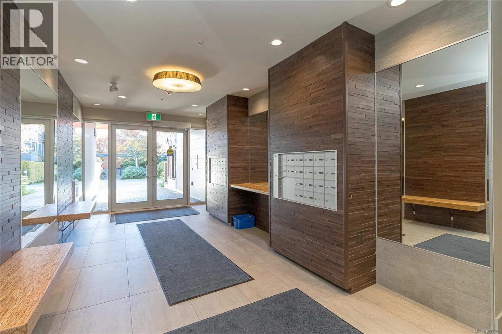 403 3815 Rowland Ave