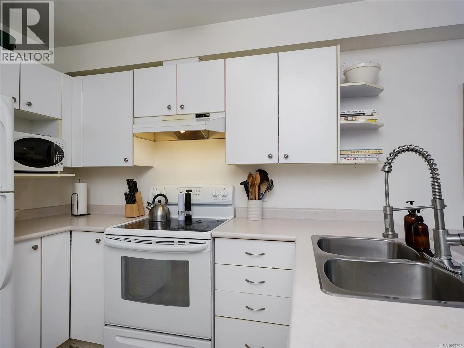 110 494 Marsett Pl